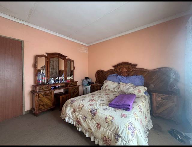 5 BEDROOM HOUSE FOR SALE IN BEDWORTH PARK